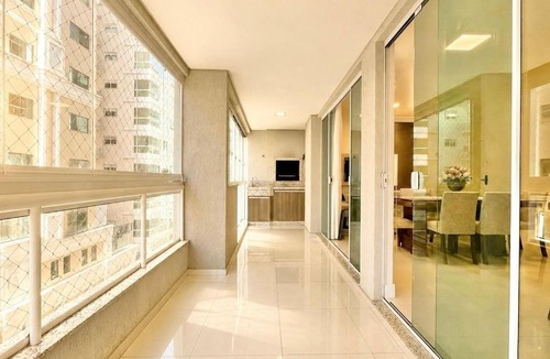 Castelo Branco Apartment | Rua 292 Meia Praia 3 suites near the sea AT001