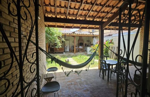 Itagua House | Rustic house 200m from the sea in Itaguá - Ubatuba (SP) sleeps up to 12 people comfortably.