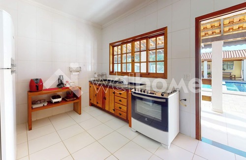 Quadra House | Sítio Aconchegante com Ampla Área de Lazer em Quadra