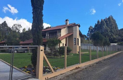 Garibaldi House | Sítio das Flores - Um refúgio para a família e amigos
