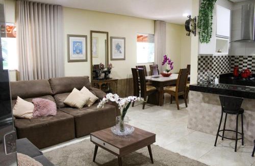 Montes Claros House | Sítio Quinta das Palmeiras