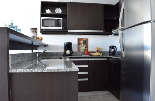 San Telmo Apartment | San Telmo Oasis, Roof Pool, Quiet Readaway, Near Bombonera Stadium