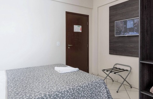 Telemaco Borba Hotel | Scenic Telêmaco Borba Stay with Rooftop Terrace & Garden