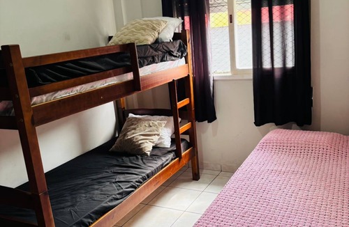 Centro Apartment | Serene 3-bedroom apartment with WiFi in Centro Guarujá