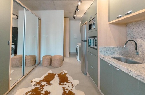 Zona 01 Apartment | Seu Refúgio Sofisticado no Centro de Maringá