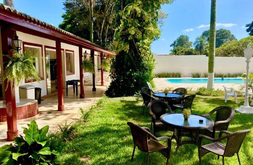 Indaiatuba House | SHARED COTTAGE FOR RENT FOR 20 GUESTS.