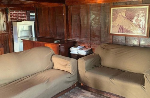 Embu-Guacu House | Site in Embu-Guaçu with ballroom, games and pool!