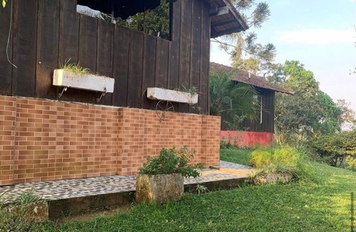 Embu-Guacu House | Site in Embu-Guaçu with ballroom, games and pool!