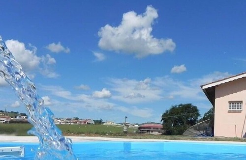 Piracaia House | Site in Piracaia with pool, barbecue 1km from the city.