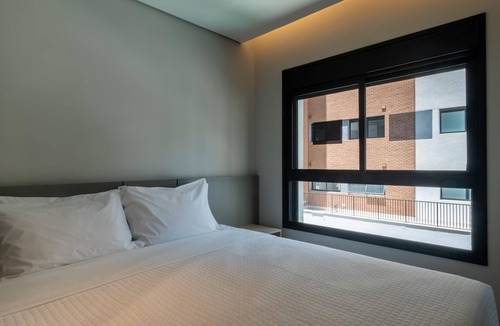 Sao Paulo Hotel | Sleek & Functional Room for Business Travelers | 3.3 Miles to MASP