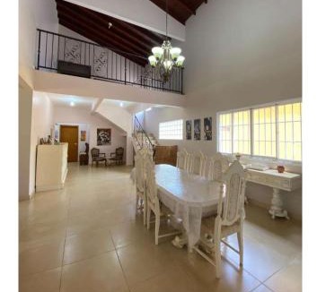 Chapada dos Guimaraes Ski Chalet | Sobrado do Beco 1