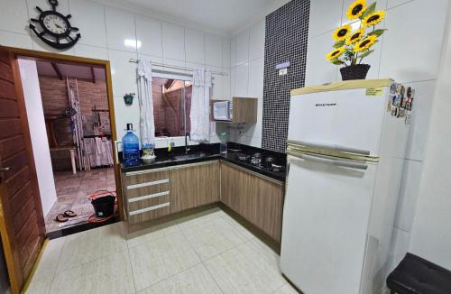 Jardim Aruan House | Sobrado em Cond. Fechado - 250m Praia Indaiá.