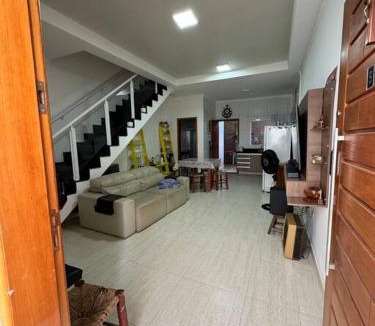 Jardim Aruan House | Sobrado em Cond. Fechado - 250m Praia Indaiá.