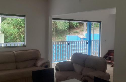 Pontal da Cruz House | Sobrado para 10 pessoas na Praia- Familiar