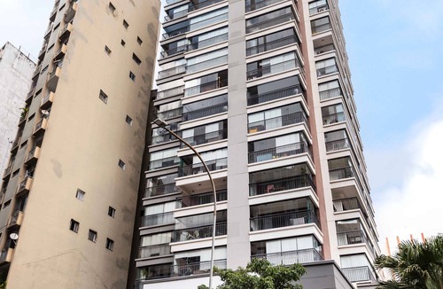 Republica Apartment | Space & Comfort in the Center 600MB Fiber Internet and Garage