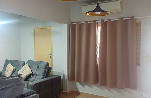 Uberaba House | Spacious 4-bedroom house near ABCZ-Centro-Rodoviária