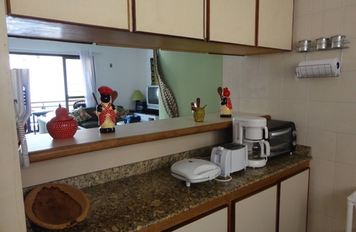 Enseada Apartment | SPACIOUS AND COMFORTABLE APARTMENT ON THE COVE BEACH