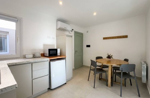Azul Apartment | Spacious apartment for couples, centrally located with a garage