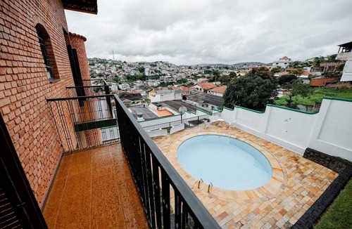 Sao Lourenco House | Spacious Colonial House with Pool and Incredible View