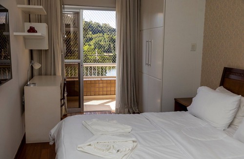 Sao Lourenco Apartment | Spectacular Parque das Águas View Apartment