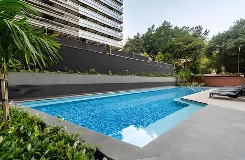 Republica Apartment | SR8 - Novo Bhaus Setin Republica - Centro - Metrô - Varanda - Vista Incrível 16o andar