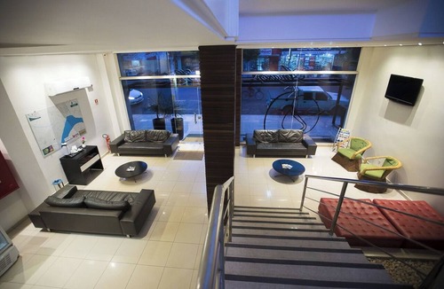 Altamira Hotel | Standard Twin Base | Free Parking | Walk to Mercado Municipal & Waterfront Quay