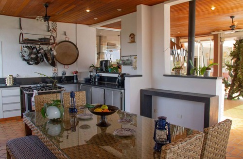 Vargem Cottage | Stay in Paradise