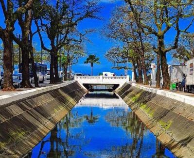 Santos Apartment | Stay Inn Comfortable Gonzaga Apartament - Em 1 minuto a pé tá na PRAIA Gonzaga em Santos e no Shopping Balneário, 2 ar-condicionados, portaria 24 horas, elevador, 1 vaga carro Gratís, wi-fi Grátis, enxoval Gratuito, PRAIA Santos Gonzaga, Bicicleta disponí