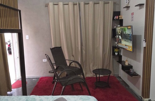 America House | Studio apartment near the shopping mall.