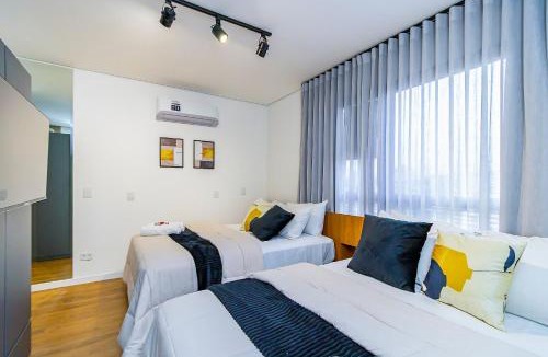 Cristo Rei Apartment | Studio com 2 Camas de Casal e Garagem - EIX0705