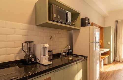 Pinheiros Apartment | Studio com Varanda perto do Metrô em Pinheiros