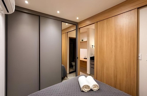 Saraiva Apartment | Studio Elegance com Vista Panorâmica para Cidade!