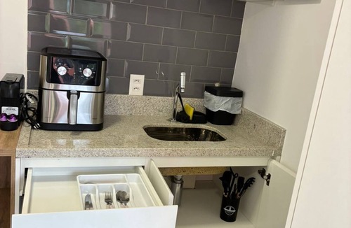 Cerqueira Cesar Apartment | Studio em frente ao Hospital das Clinicas | ZJ96