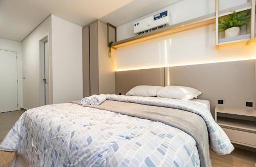 Cristo Rei Apartment | Studio Ensolarado em Região Tranquila - EIX0407