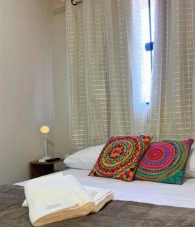 Amarelo Apartment | Studio Gilberto Machado