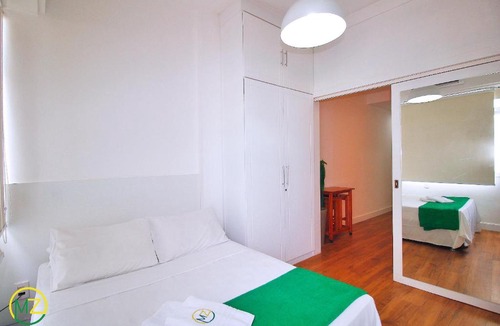 Leme Apartment | Studio in Leme with partial sea view