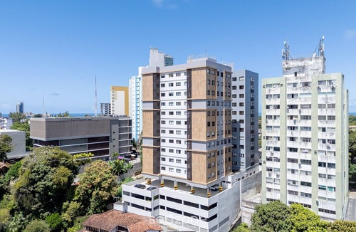 Federacao Apartment | Studio Moderno em cond. c/piscina HFO0208