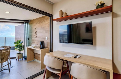 Barra Apartment | Studio with sea view steps from Barra Beach