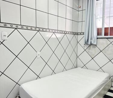 Bela Vista House | Suíte com cama de casal e solteiro próximo à BR!
