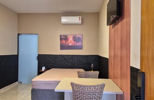 Rubineia House | Suíte, hospedagem econômica com conforto de lazer.