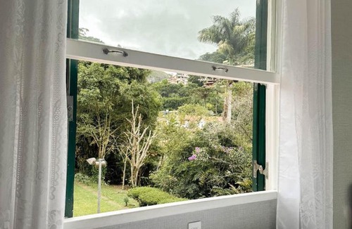 Cascata do Imbui House | Suíte no Bosque em Corrêas | Conforto e Natureza