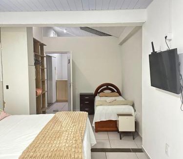 Bela Vista House | Suíte próximo a BR!