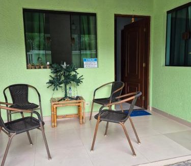 Ipiranga House | suite confortavel temporada caraguatatuba