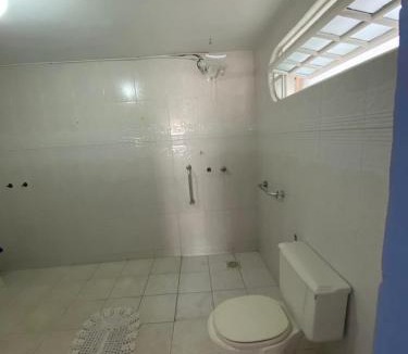 Cajuru House | Suite Girassol - Jd Botânico de Curitiba