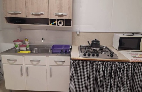 Cidade Nova Apartment | Suite + kitchen with air conditioning