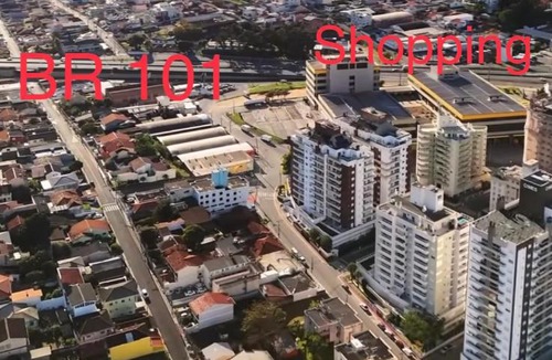 Nossa Senhora do Rosario Apartment | Suite privativa cama box casal e banheiro dentro