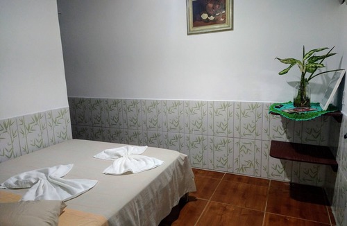 Bairro da Enseada House | - Sute Para Casal Proximo ao mar Esmeralda