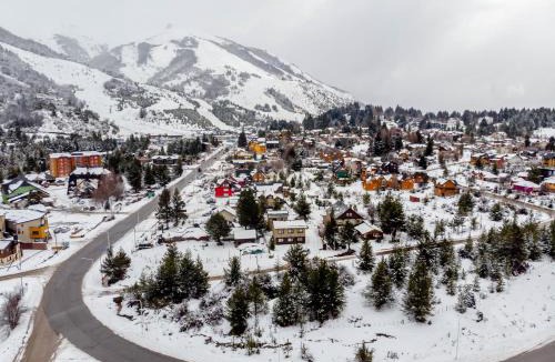 Villa Catedral Hostel | Swell Snow House