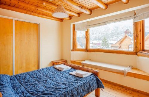 Villa Catedral Apartment | TAIQUE depto E en la base del Cerro catedral a 350 metros de los medios de elevación con desayuno opcional