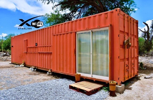 Cafayate House | Tampu, the Container House - cerros - estrellas y viñedos